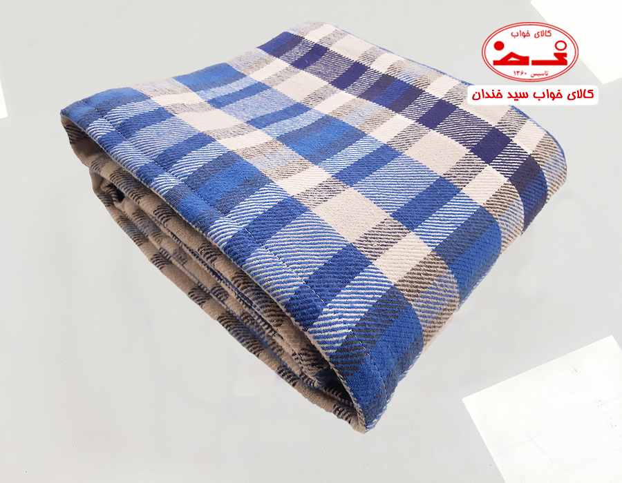 پتو مسافرتی برق لامع چهارخونه 2 پتو مسافرتی برق لامع چهارخونه 2